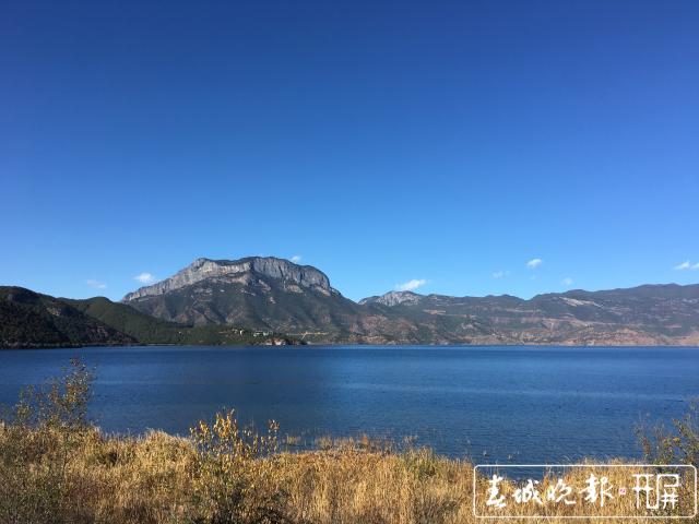 劃定生態(tài)紅線、滇川共治共管 瀘沽湖保護(hù)的退與進(jìn) (11).jpg