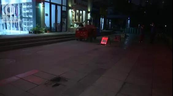 昆明一小區(qū)驚現(xiàn)高空拋狗