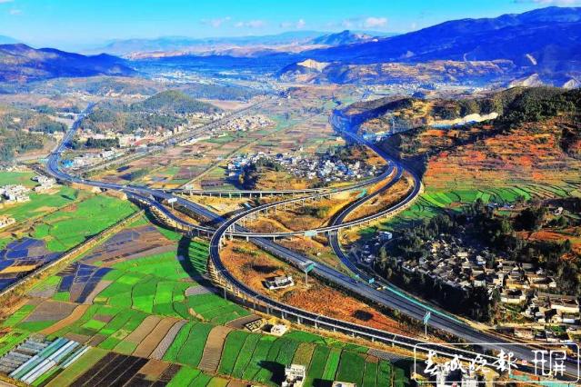 大麗高速摘得工程建設(shè)最高榮譽(yù) 圖片.jpg