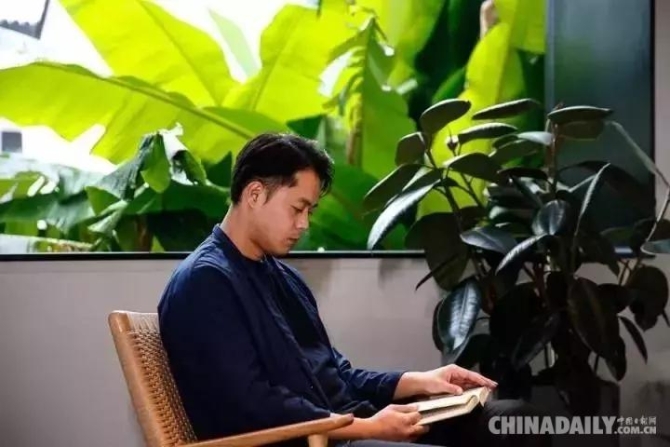 【中國(guó)那些事兒】日本建筑師愛(ài)上“北京胡同” 感受包容的力量