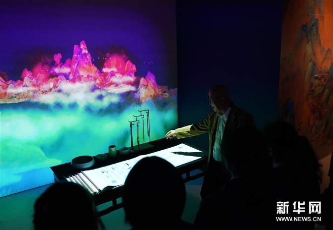 （澳門(mén)回歸20周年）（3）《千里江山圖》數(shù)字長(zhǎng)卷在澳門(mén)展出