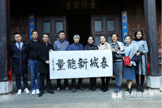 f1f5c526a8d01786a9b227ee662ad4f f1f5c526a8d01786a9b227ee662ad4f