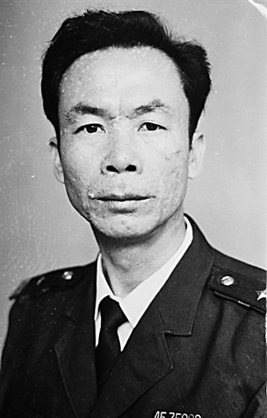 易少林：用生命詮釋警魂