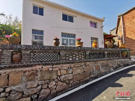 郭家壩村超額完成廁改任務(wù)