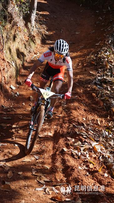 男子公開(kāi)組第一名羅丹志。李新海攝