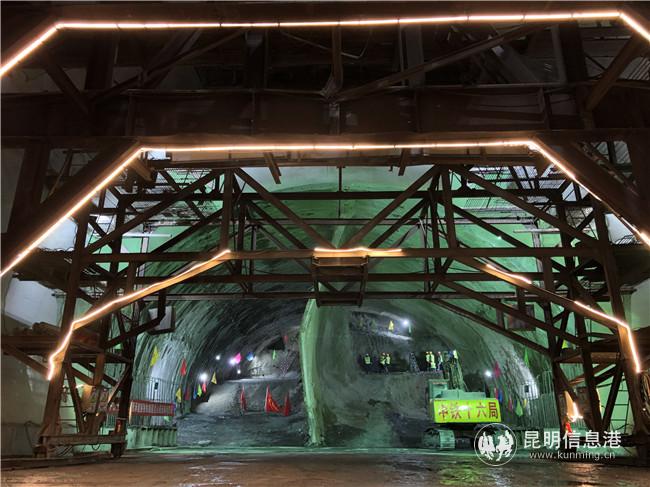 麗香鐵路圓寶山隧道貫通，圖為供圖。通訊員王鵬 郝亞凡 陳騫