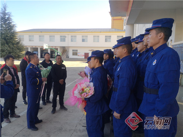 消防員1 消防員1