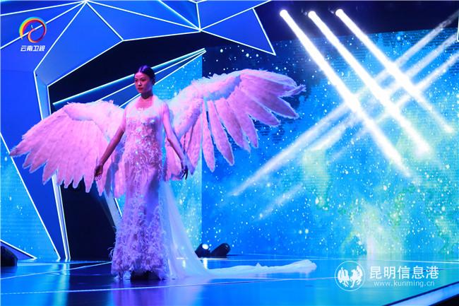 超硬核魔法婚紗跨越海上絲路 用隨心閃耀的藝術(shù)滿屏訴說 供圖2 超硬核魔法婚紗跨越海上絲路 用隨心閃耀的藝術(shù)滿屏訴說 供圖2