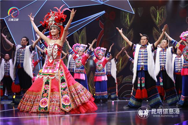 70米彝繡長卷“神州錦繡”獻(xiàn)禮祖國 喜迎2020 供圖1 (1) 70米彝繡長卷“神州錦繡”獻(xiàn)禮祖國 喜迎2020 供圖1 (1)