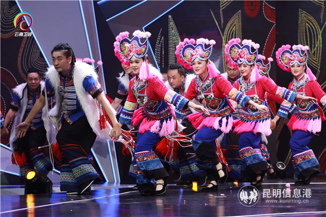 70米彝繡長卷“神州錦繡”獻(xiàn)禮祖國 喜迎2020 供圖2 70米彝繡長卷“神州錦繡”獻(xiàn)禮祖國 喜迎2020 供圖2