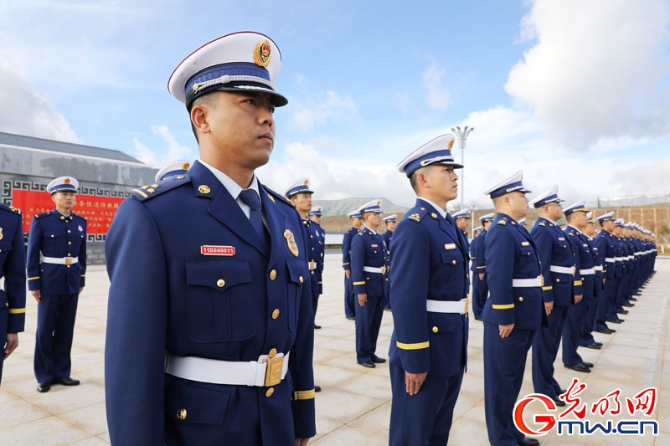 昆明航空救援支隊掛牌成立 森林消防隊再添空中救援勁旅