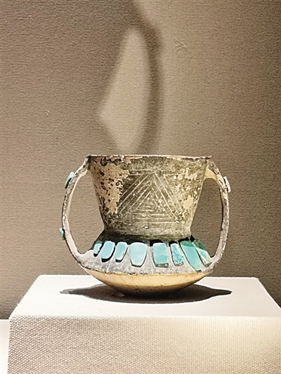 紅黑白鑄就綿延五千五百年的彩陶世界