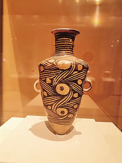 紅黑白鑄就綿延五千五百年的彩陶世界