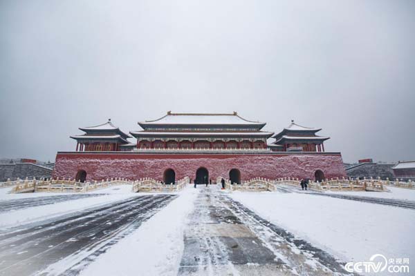 PHOT8EUIXe0cptJ6GqgXwFAK200106_1000x2000