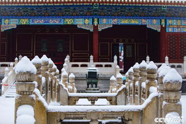 PHOTQflJJidJljOwyVXU2XJz200106_1000x2000