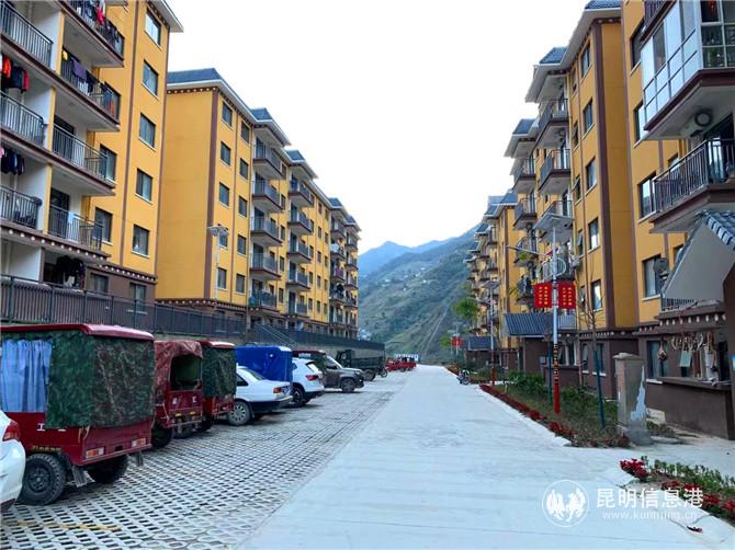 福貢縣指揮田易地扶貧搬遷安置點。記者勞學(xué)麗 攝