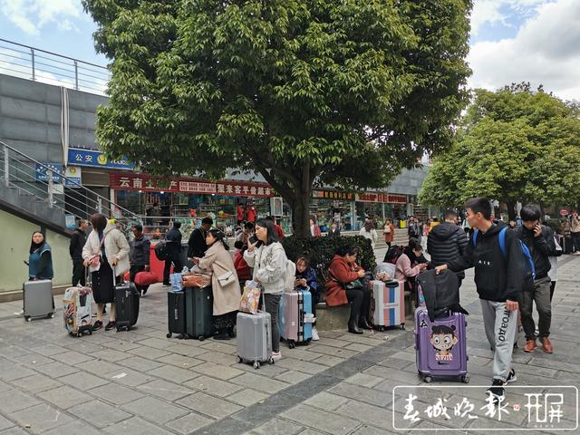 春運(yùn)首日 北部客運(yùn)站圖片 (5).jpg