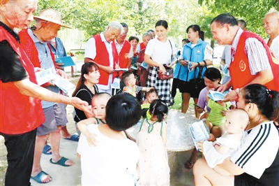 “攥指成拳”聚合力 強本固基添活力 “攥指成拳”聚合力 強本固基添活力