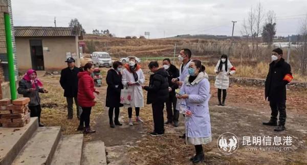 29.牛欄江鎮(zhèn)黨政領導班子、黨員干部職工和村“兩委”班子取消春節(jié)休假返回崗位，對轄區(qū)村組、單位、企業(yè)、學校按照屬地原則劃分網格232個，組建抗擊疫情黨員志愿服務隊16支，設立黨員志愿服務點34個。