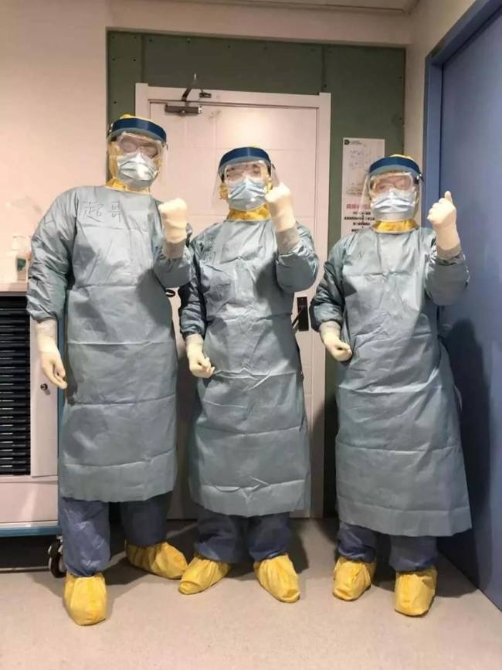 中國青年雜志：白衣天使，等著我們能含淚擁抱你們的那一刻！