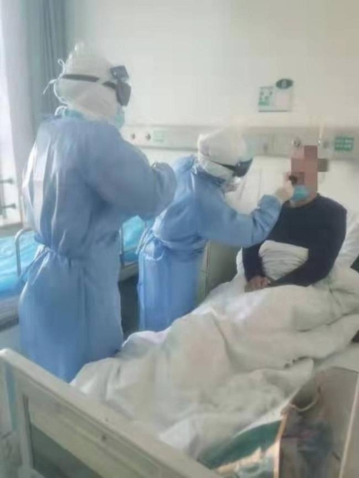 中國青年雜志：白衣天使，等著我們能含淚擁抱你們的那一刻！