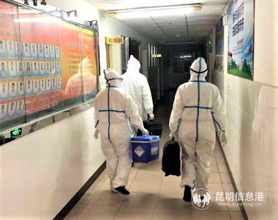 寒風(fēng)中的疾控人1