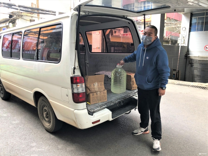 居民熱心幫找消毒物資 居民熱心幫找消毒物資