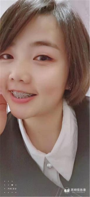 生活中的張葉春雯也是一個(gè)愛(ài)美愛(ài)自拍的小女生 生活中的張葉春雯也是一個(gè)愛(ài)美愛(ài)自拍的小女生