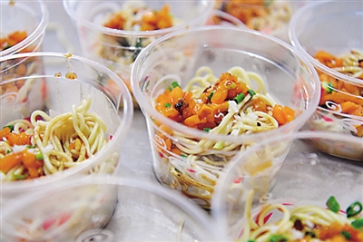 八方支援 撐起春天的希望 八方支援 撐起春天的希望