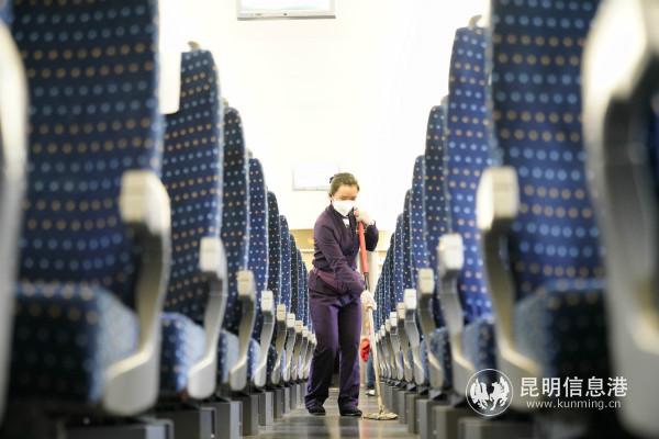 baojierenyuantuochexiangguodao baojierenyuantuochexiangguodao