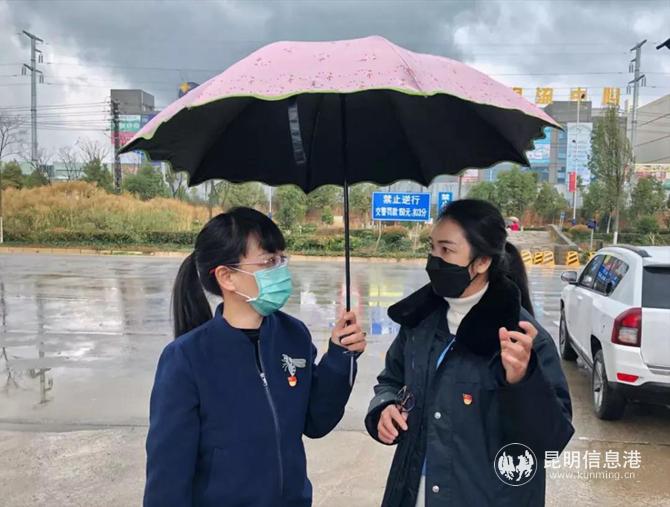 在倪家營社區(qū)了解擬成立臨時黨支部工作情況