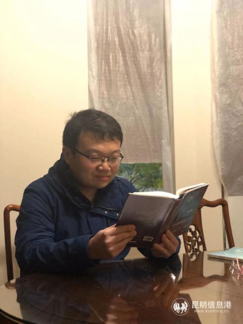 第五屆滇云網(wǎng)絡(luò)文學(xué)大賽一等獎(jiǎng)獲獎(jiǎng)?wù)摺袄ッ骰ㄗ印? alt=