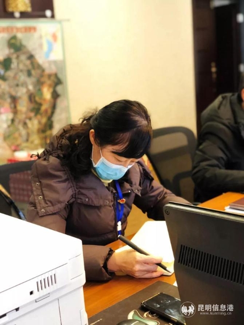 專班二組小組長(zhǎng)張冰清