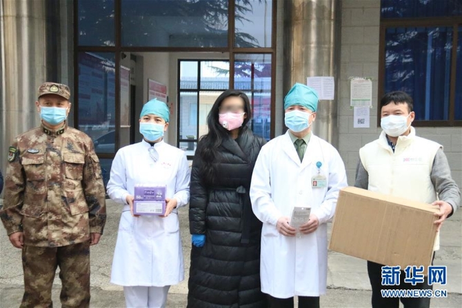 （聚焦疫情防控·圖文互動(dòng)）“相信醫(yī)生，相信自己！”——駐京部隊(duì)醫(yī)院首例新冠肺炎康復(fù)患者的抗疫經(jīng)歷