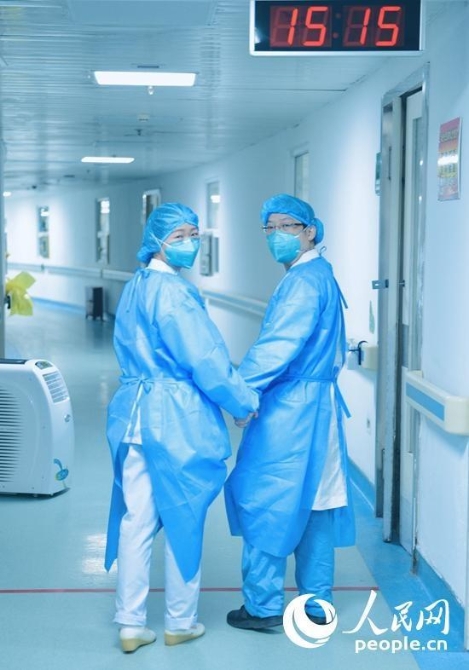 這個(gè)情人節(jié)，你們在抗“疫”一線詮釋愛情最美模樣