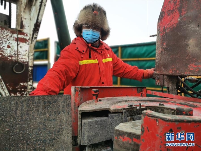 （圖文互動(dòng)）（3）“關(guān)鍵時(shí)刻，鐵人隊(duì)伍沖在前”——大慶油田1205鉆井隊(duì)復(fù)工小記