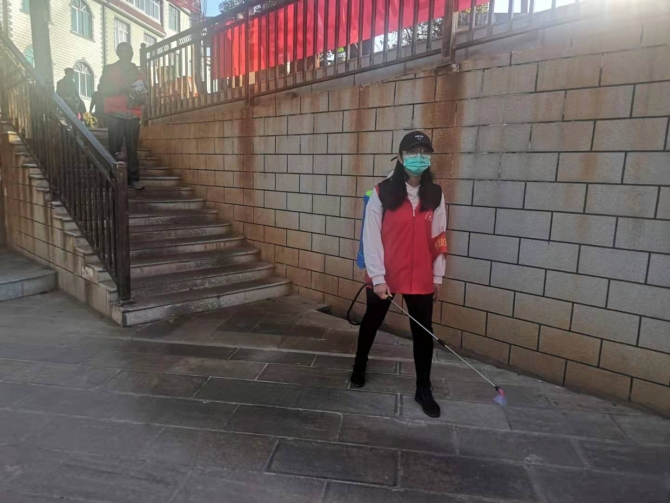 薪火相傳，父女同戰(zhàn)“疫” (2)