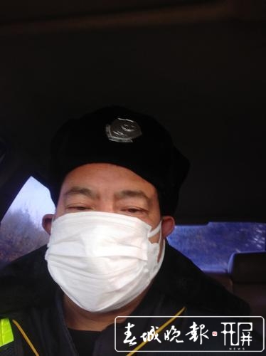 倒在“戰(zhàn)疫”一線的昆明輔警7.jpg