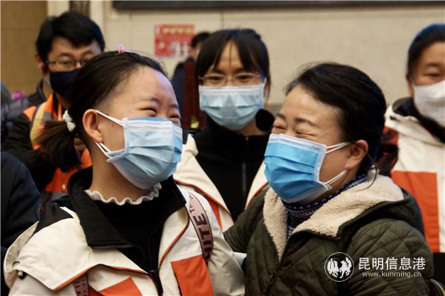 圖六：醫(yī)療隊(duì)員們 記者蘇雯芊攝