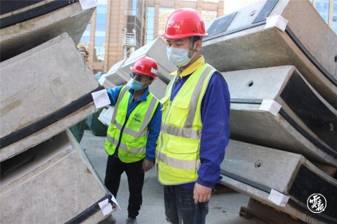 盾構(gòu)掘進(jìn)隊(duì)部分到崗 昆明地鐵五號線土建3標(biāo)即將開工2.jpg