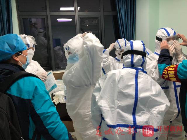 云南援助湖北第五批醫(yī)療隊正式進(jìn)駐方艙醫(yī)院