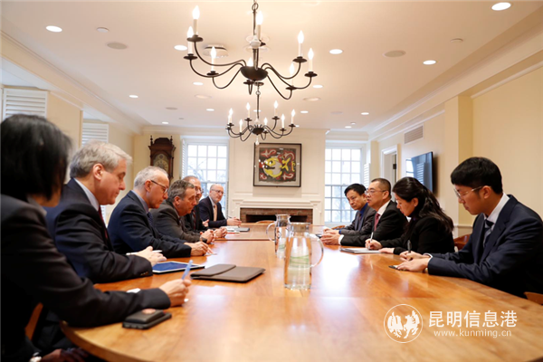恒大團隊與哈佛團隊會談