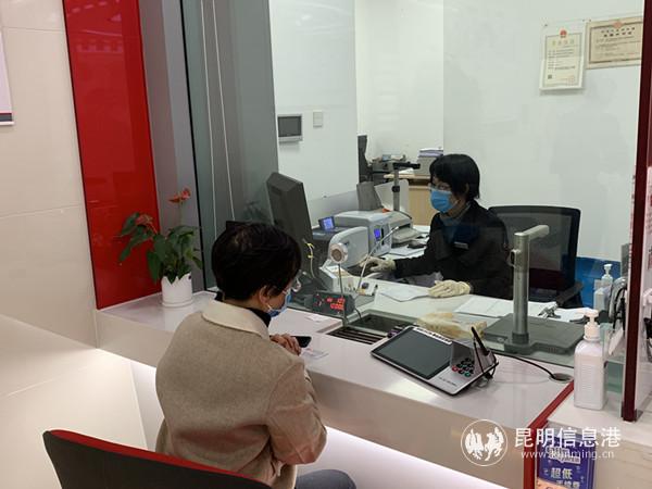 工作人員有序工作。