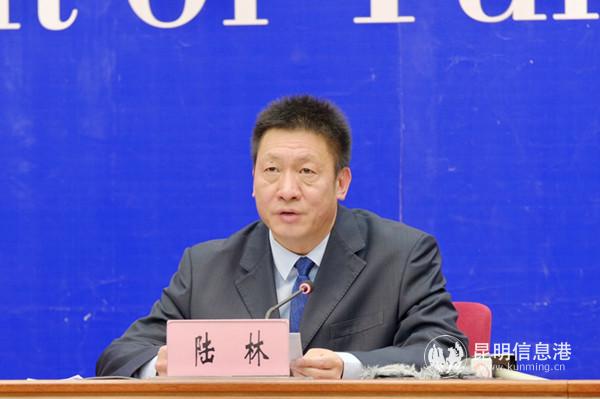 云南省衛(wèi)生健康委員會黨組成員、副主任陸林