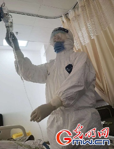 一線醫(yī)護(hù)日記（30）“呼吸康復(fù)操得到了患者的好評(píng)！”