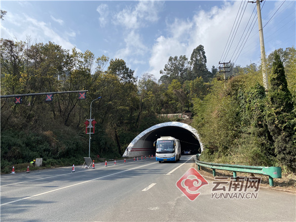 昆明碧雞關(guān)隧道施工改造為期3個(gè)月2.jpg