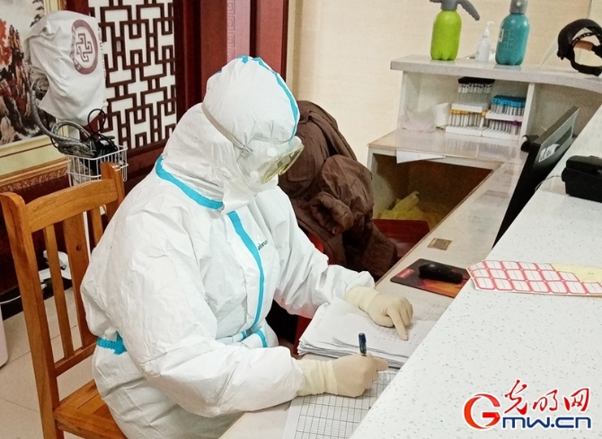 00后援鄂護(hù)士陳玉婷：“穿上防護(hù)服那一刻，我真的長(zhǎng)大了”