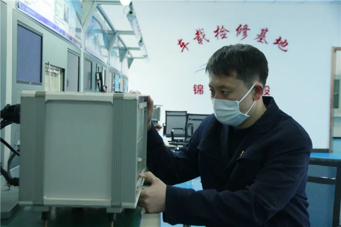 640.webp (16) 640.webp (16)