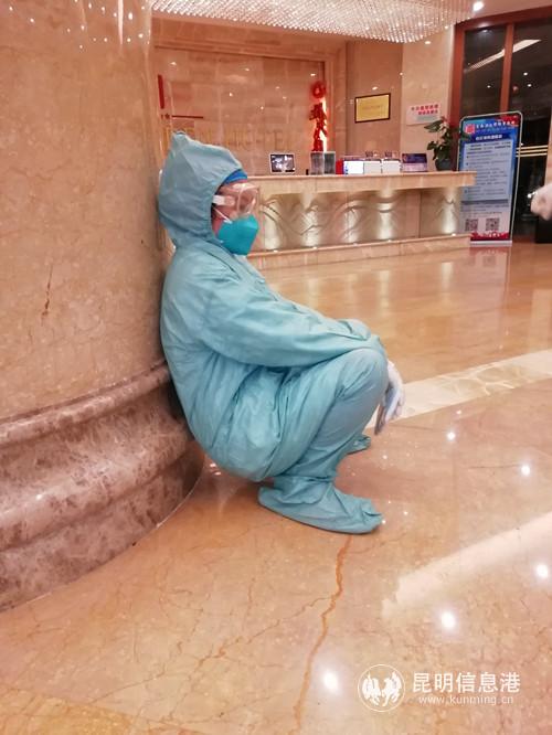 圖片2投稿作品《疫線最美身姿》 圖片2投稿作品《疫線最美身姿》