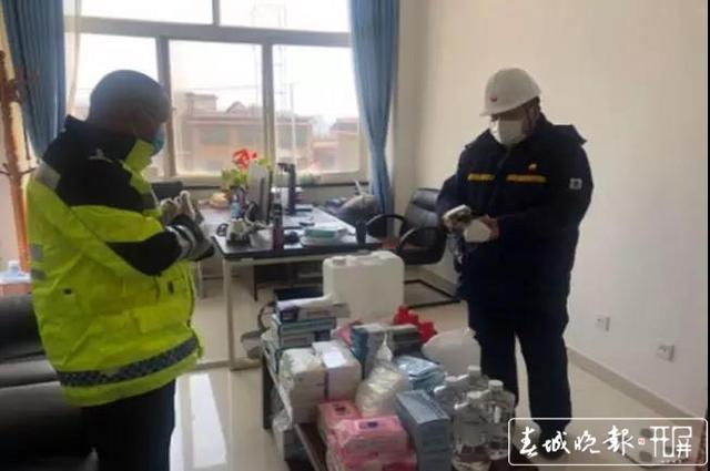 昆明交警零距離服務(wù)